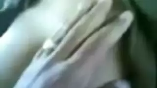 تخلع فى العربية الكيلوت