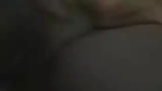 أوقفي النافذة وتعالي تركبي هذا الزب، يا حبيبتي