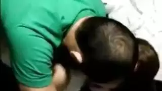 شرجي عنيف مع عاهرة مثيرة