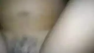 بطن اللغة الفنلندية فتاة فقيرة