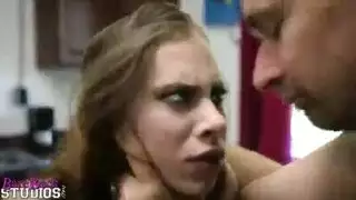 أيدي مثيرة تقود إلى اختراق عميق