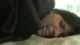 ساكس إمرأة تبلع البزاق