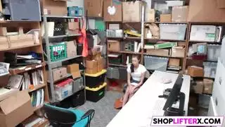 شابان أمريكيان يمارسان الجنس الصريح في الفندق