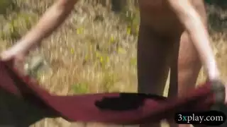 خيال مص ثنائي مع شاب وسيم في غرفة فندق