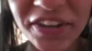 جنس جماعي إباحي: نساء عاريات مقيدات ومستعدات لممارسة قاسية