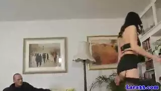 ديك حمار ضخم يحرث فرج السيدة الناضجة الضيق