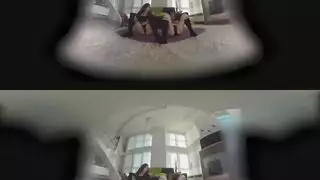 مغامرة إباحية افتراضية: نيك وقذف في الواقع الافتراضي