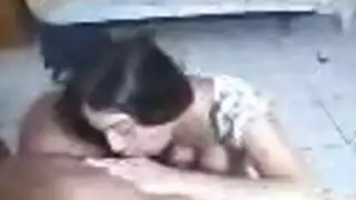 مص وإرضاء: جنس فموي إكس إكس إكس