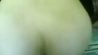 أموال الخليج تلتقي بفرج سوري في جلسة جنس عنيفة