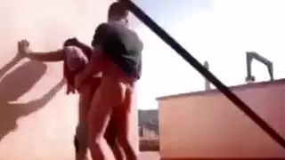 صديقة مغربية محجبة تظهر جانبها الجامح مع جنس مكثف