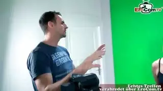 تكتشف ان ابنتها عاهره وتامر حبيبها ان ينيكها