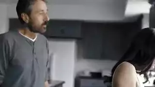 تبلع كل بوصة من زبة أبيها الضخمة