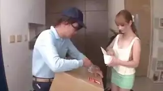 احلى حلمات بزاز و اجمل فتاة صدرها نار و هي سكسية