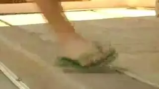 فمي مليء بأثداء شقراء، وقضيبي عميق في فرجها