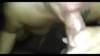 فتحة شرج أنجي تتمدد بواسطة زب أسود جديد كبير