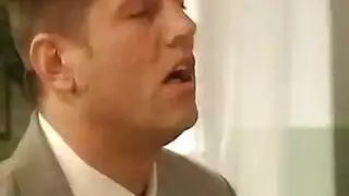 شعر داكن تعري ثياب داخلية