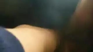 على الكاميرا: مهبلي يستقبل قضيبًا قاسيًا في مشهد ساخن