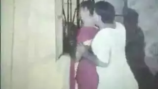 أخ يخضع قسراً: هيمنة الأخت العدوانية