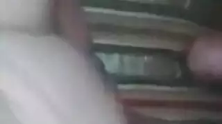 جلسة فرك كس مكثفة لفتاة عربية ممحونة