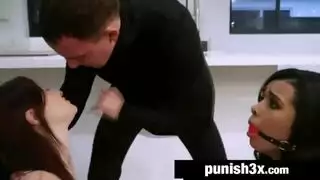 فانتازيا مساج مثيرة – فتاتان تستسلمان للشهوة