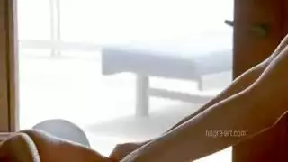 بنت جميله بتعمل مساج وتنتاك الفديوالاباحي