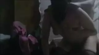 الجمال المحجوب تدمر مؤخرته وتملأ من قبل الجار