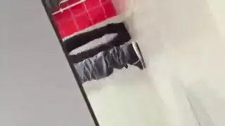 جنس حمام عام: علاقة نادي ليلي تتحول لإباحية مكثفة