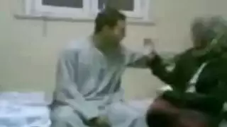 خيال محرم: كس امرأة محجوبة يُدقّ بواسطة عاشق ريفي